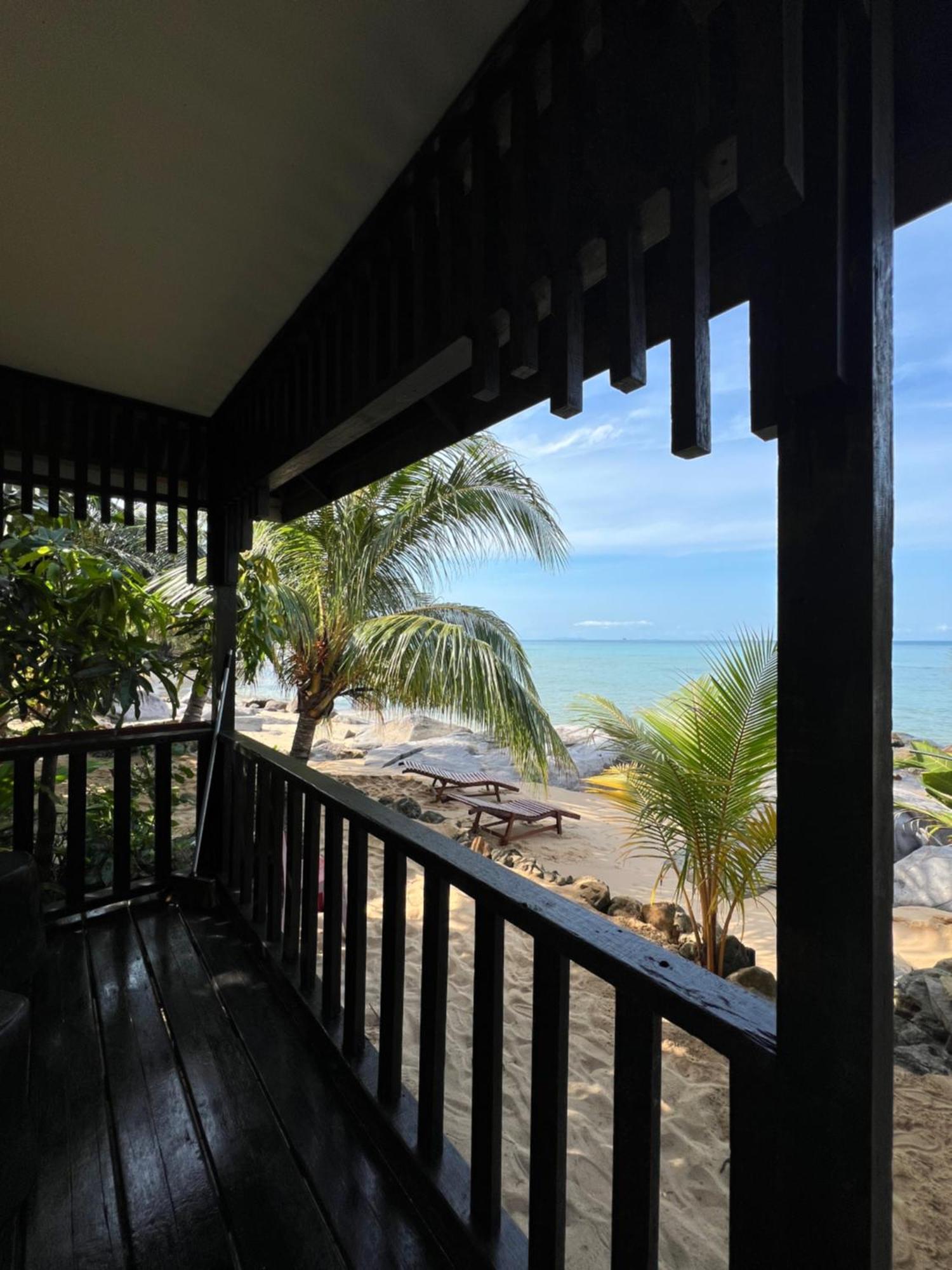 Beach House Kampung Genting Экстерьер фото