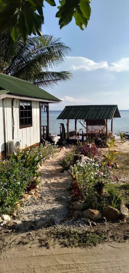 Beach House Kampung Genting Экстерьер фото